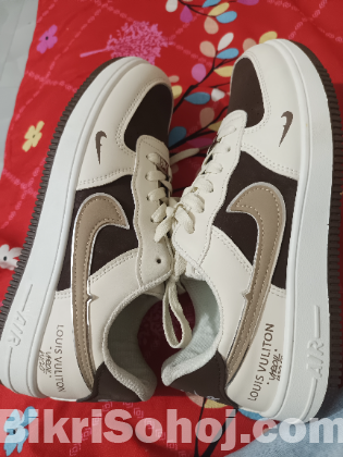 Sneaker: NIAF AIR 43 size